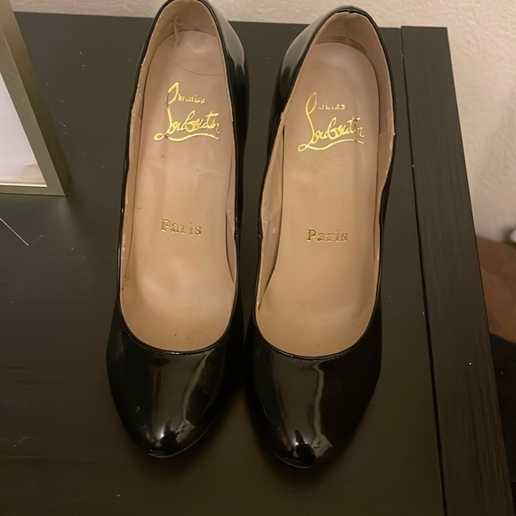 Black round fashion pumps - Picture 1 of 6